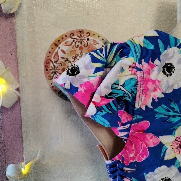 Mstuming (S) Floral Bikini - Picture 3 of 8